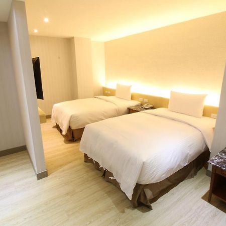 Simple Life Kaohsiung Hotel Ngoại thất bức ảnh