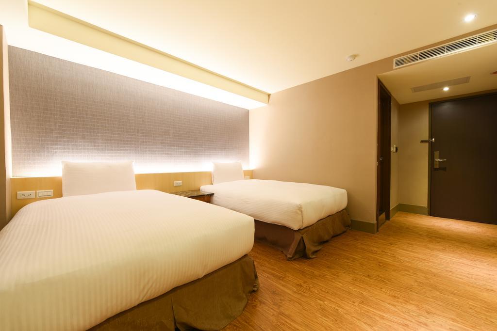 Simple Life Kaohsiung Hotel Ngoại thất bức ảnh