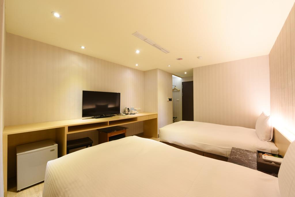 Simple Life Kaohsiung Hotel Ngoại thất bức ảnh