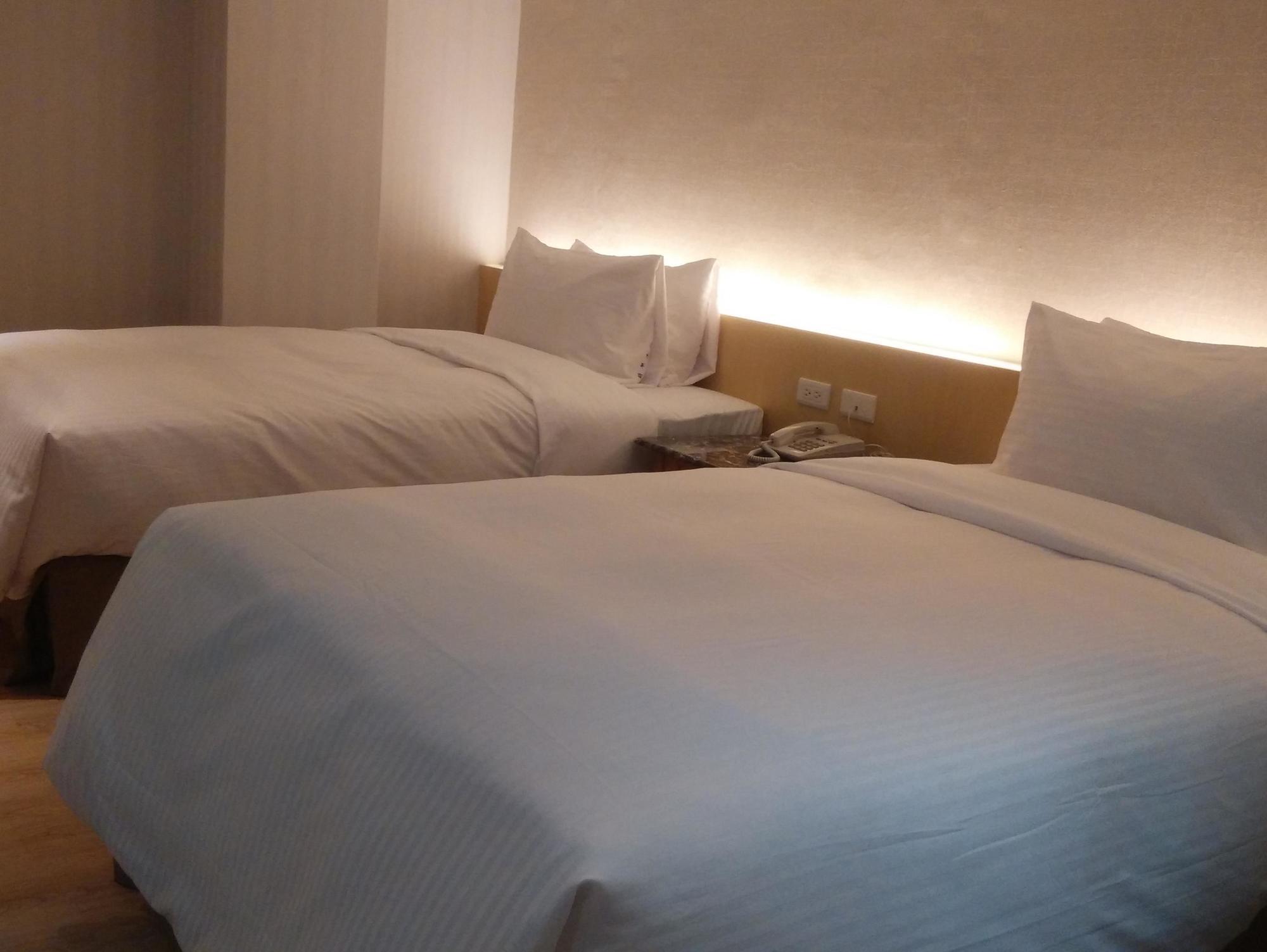 Simple Life Kaohsiung Hotel Ngoại thất bức ảnh