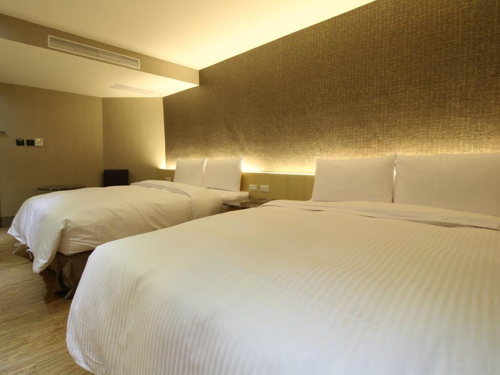 Simple Life Kaohsiung Hotel Ngoại thất bức ảnh