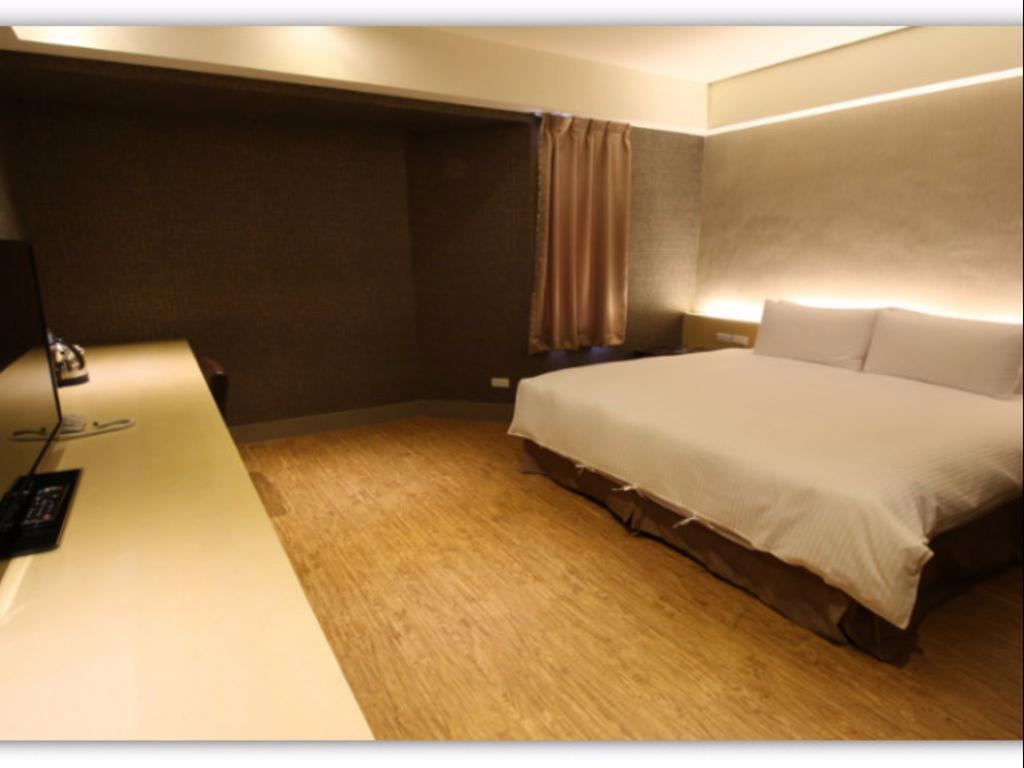 Simple Life Kaohsiung Hotel Ngoại thất bức ảnh