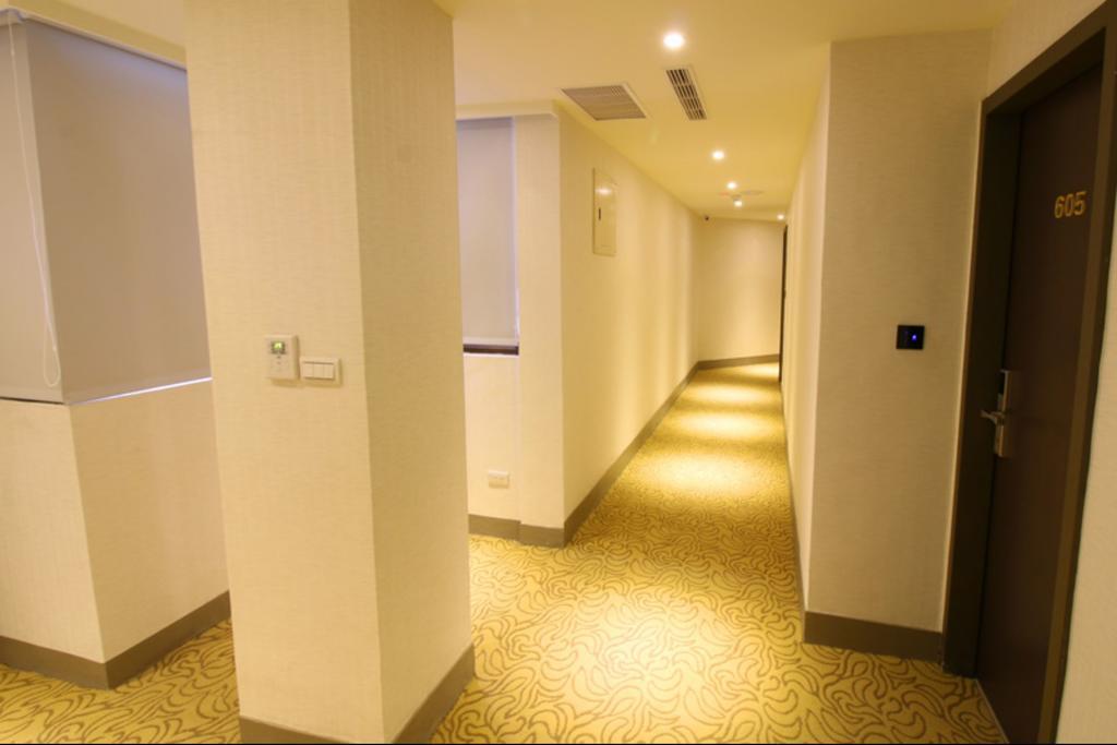 Simple Life Kaohsiung Hotel Ngoại thất bức ảnh