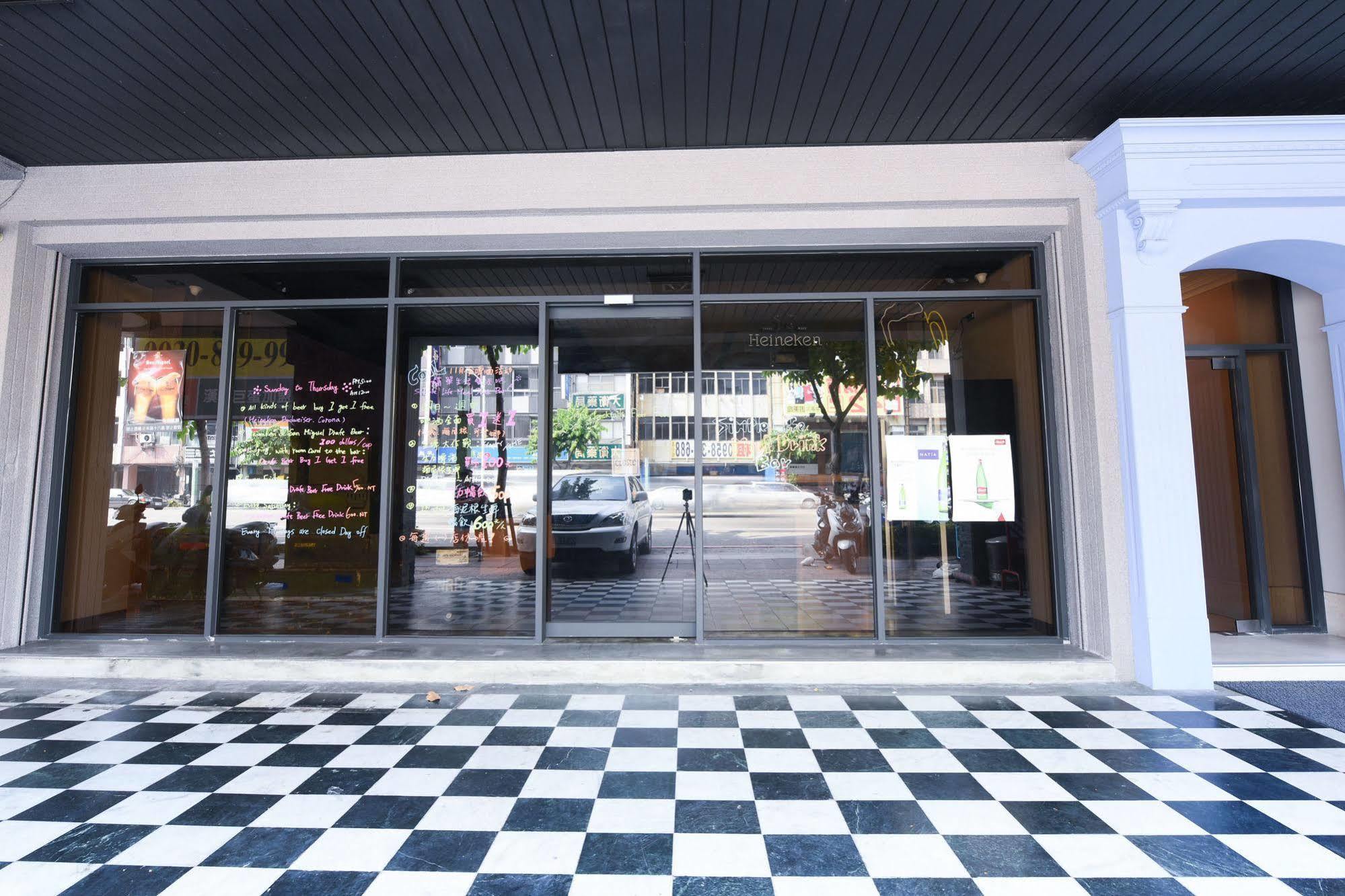 Simple Life Kaohsiung Hotel Ngoại thất bức ảnh